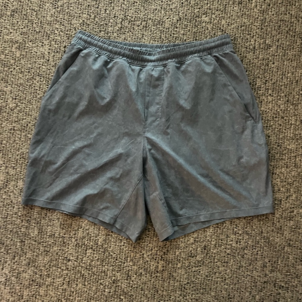Lululemon pace breaker lined short slightly used